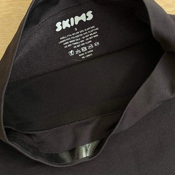 Skims Core Sculpt Bonded High-Waisted Thong Shapewear – Onyx – Size S - Picture 5 of 5